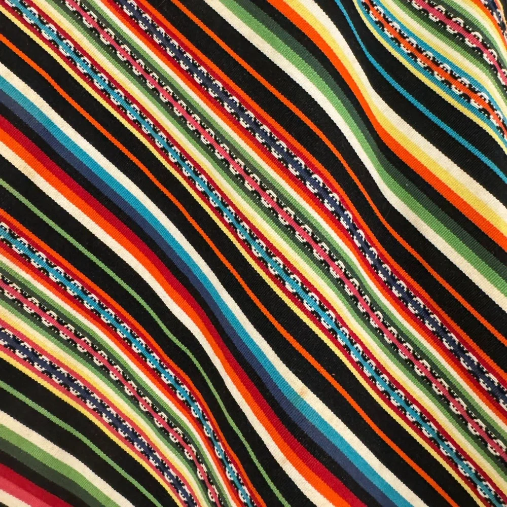 Stunning vintage handcrafted peruvian Multicolor Striped Poncho. Thick fabric. - Picture 5 of 7
